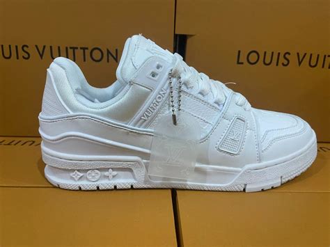 louis vuitton low white shoes.